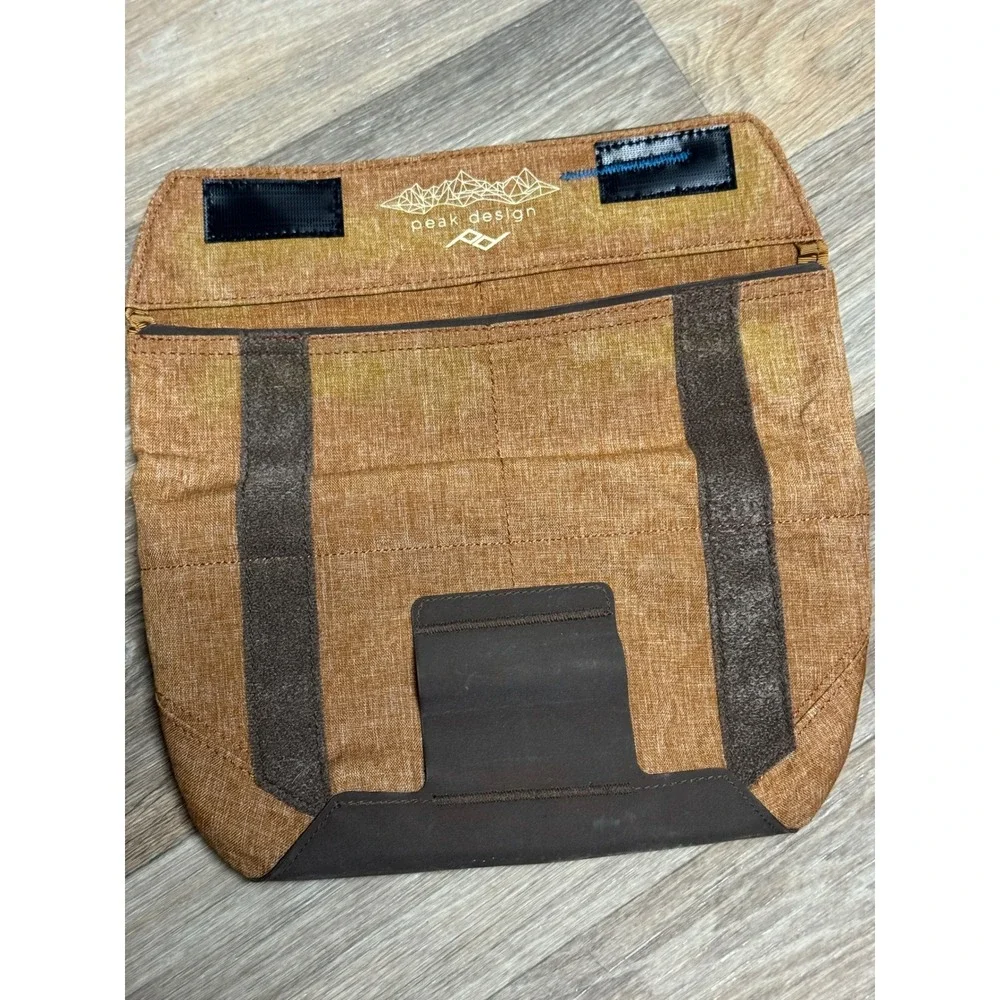 Peak Design The Field Pouch Expandable Accessory Bag Heritage Tan